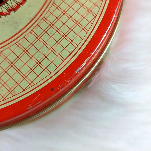 Silhouette Vintage Victorian Lady And Dog Puppy Round Tin Trinket Box Cir 1940s - Picture 9 of 10